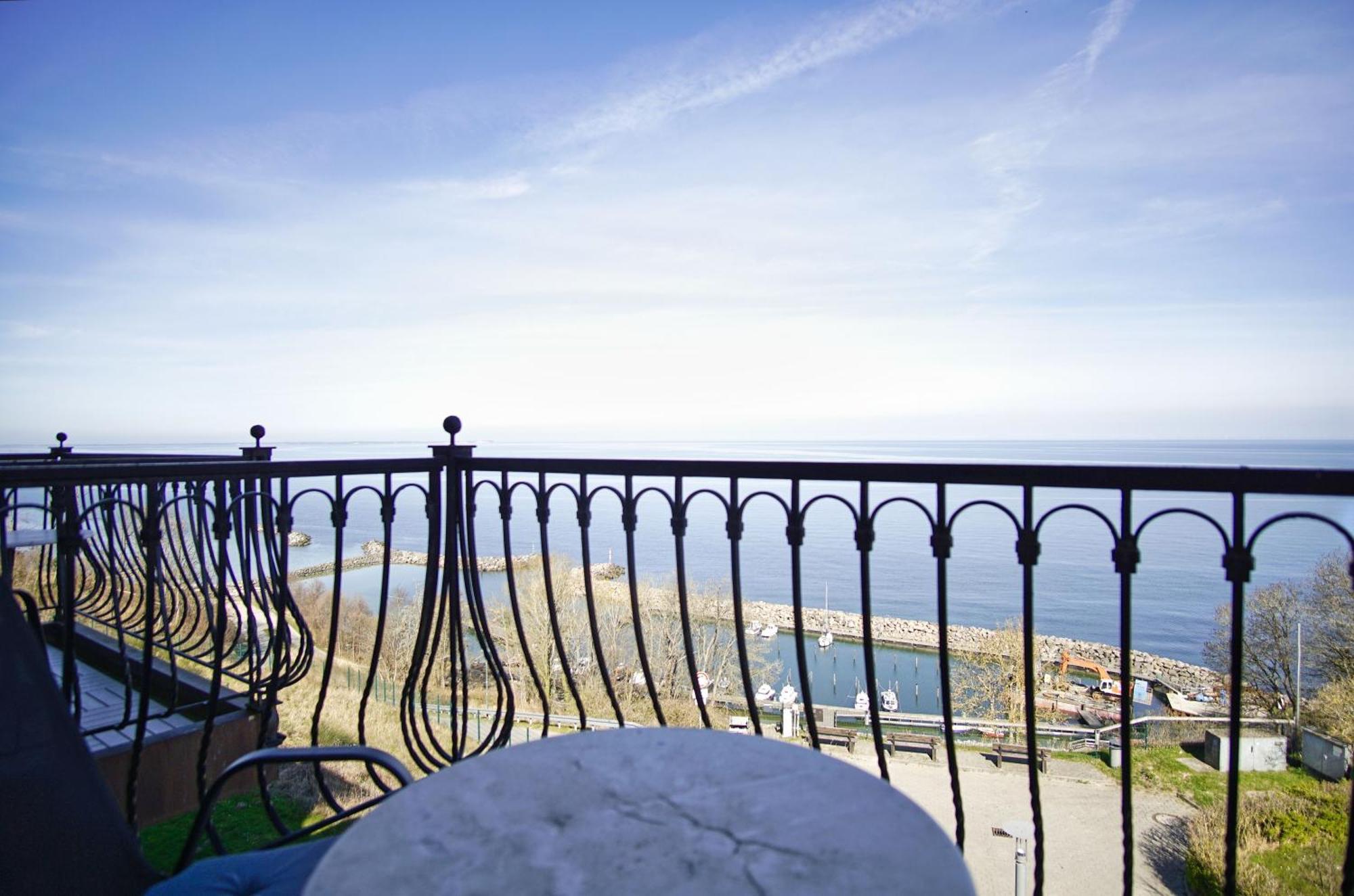 Ferienwohnung Mit Traumhaftem Meerblick - Haus Am Meer Fewo 11 Lohme Exterior foto